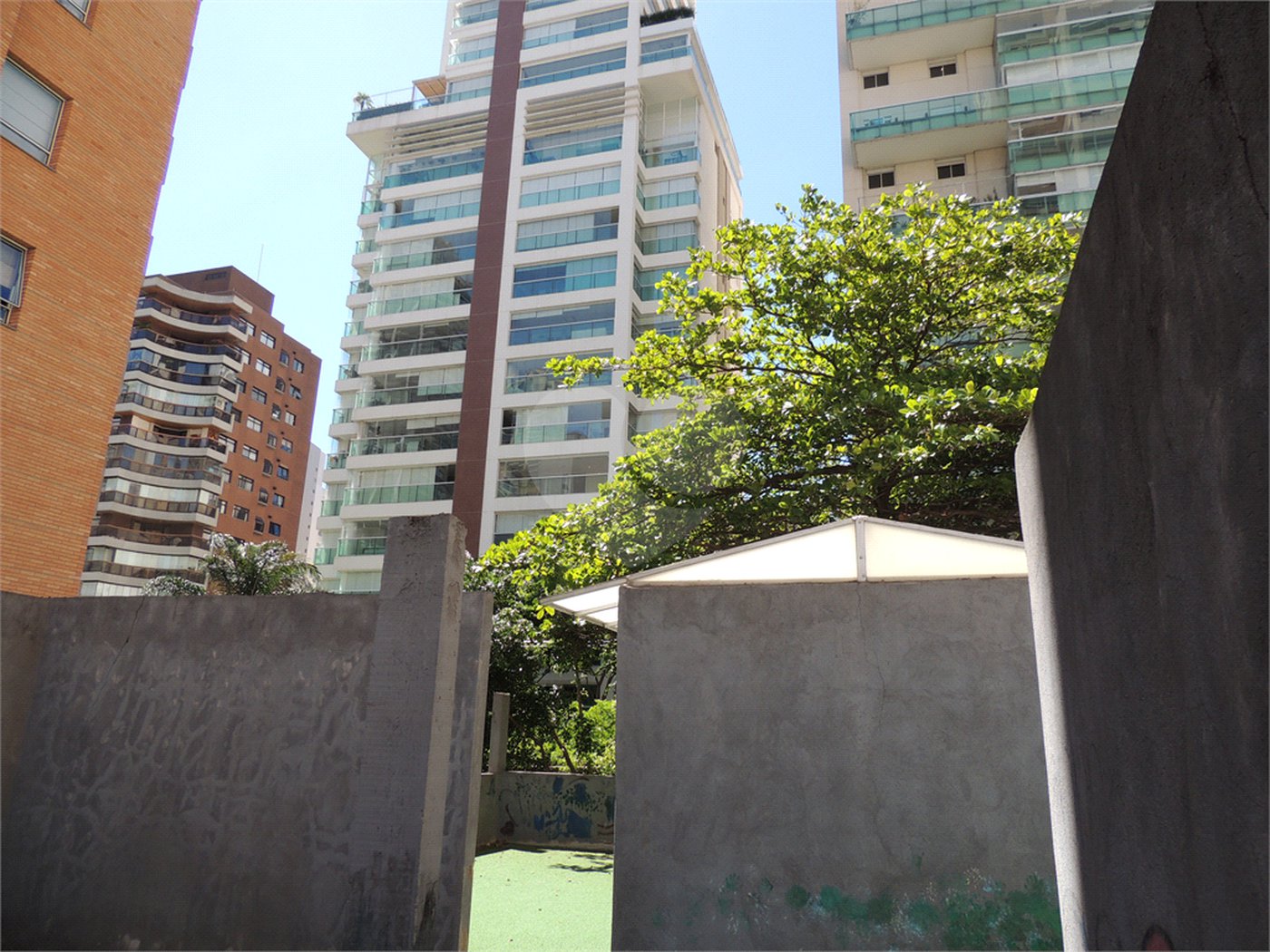 Excelente Casa Térrea Comercial em Região Nobre !!!