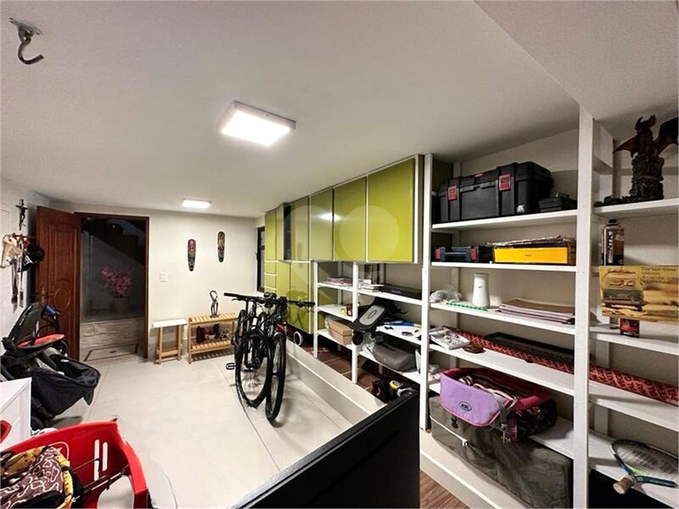 Sobrado com 5 dorm. sendo 2 suites