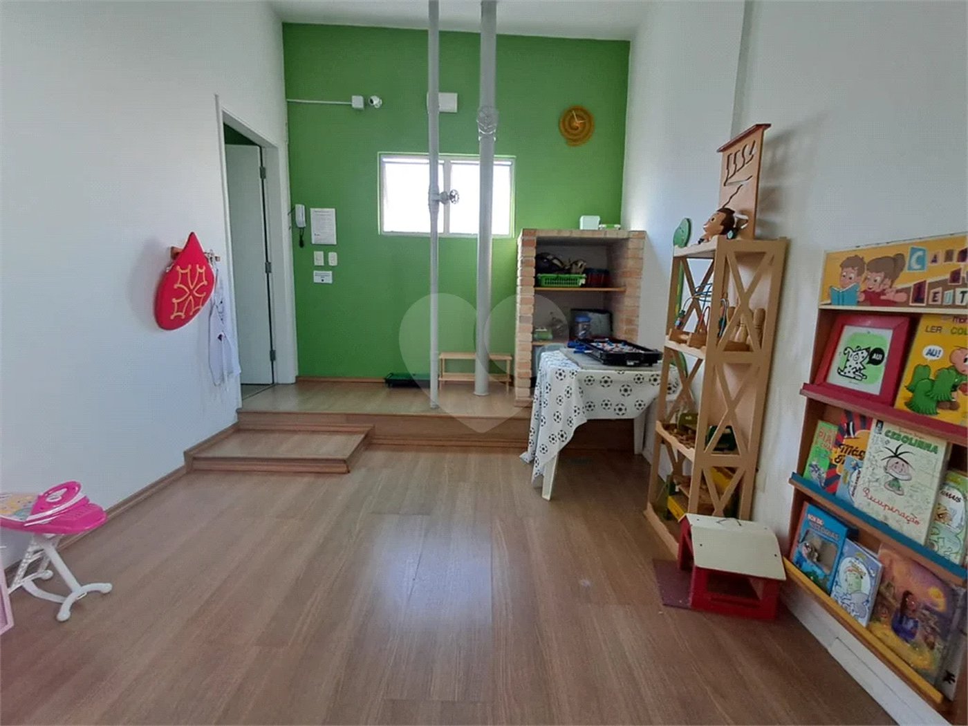 Imóvel de 141m² 3 quartos, 1 sendo suíte, retrofit no condomíno 1 vaga Paraíso