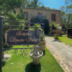 Casa de Alto Padrão à Venda e Locação - Condomínio Vila Verde