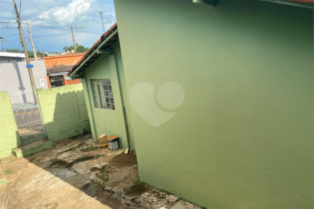 Casa térrea para venda na Vila Faria.