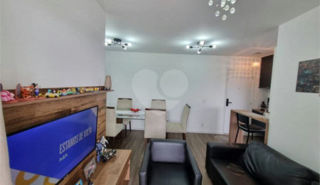 Apartamento à venda com 2 quartos, sendo 1 suíte,  em Catumbi, São Paulo, SP