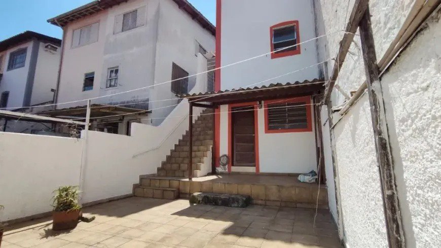 Casa à venda com 3 quartos em Jardim Ester Yolanda, São Paulo, SP