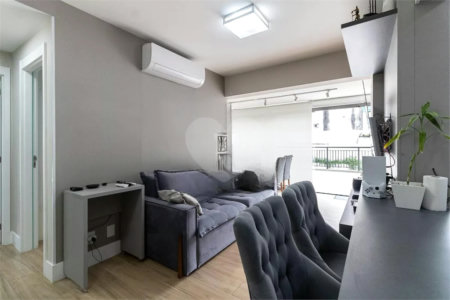 Apartamento Garden à venda ? 500 m do Metrô Conceição | Reformado e com quintal privativo