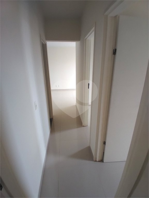 Apartamento com 3 dormitórios sendo 1 suíte.