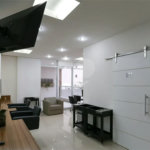 Apartamento mobiliado de 102 m² para locação no Centro de São Bernardo do Campo, com 3 dormitórios, 1 suíte, varanda gourmet com vista para o Paço Municipal, 2 vagas e lazer completo.