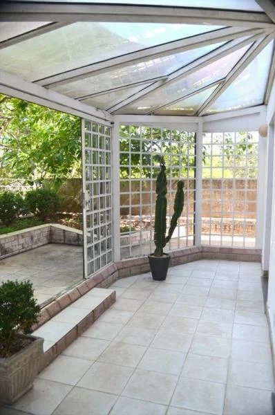 Casa à venda com 4 quartos, sendo 3 suítes, em Jardim Leonor, São Paulo, SP