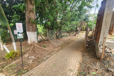 Terreno á venda no Parque FHER