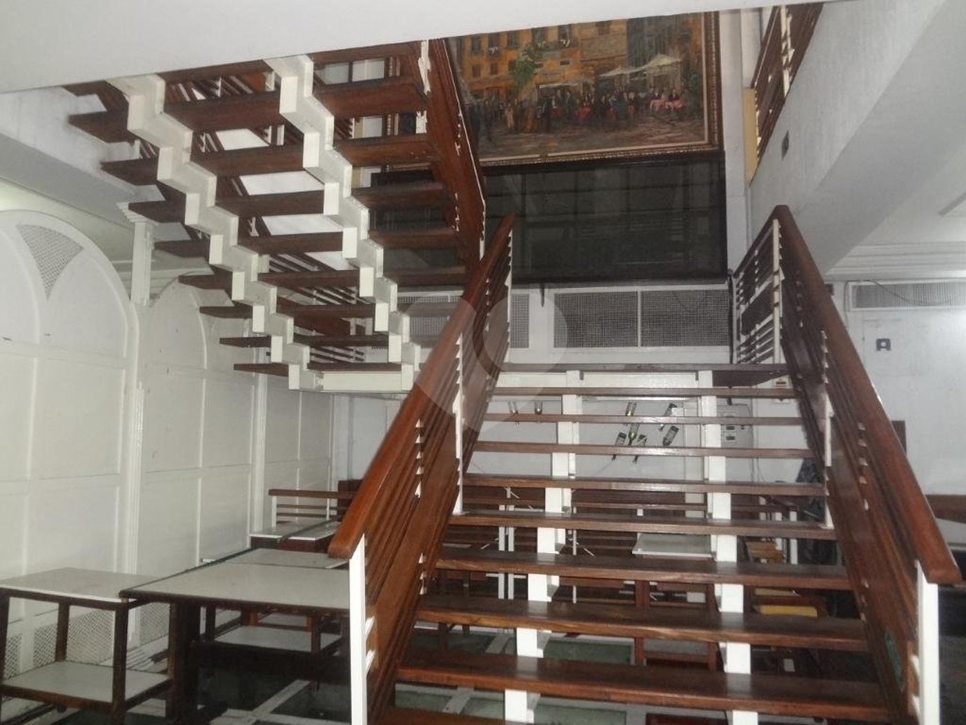Casa comercial à venda na Rua Treze de Maio