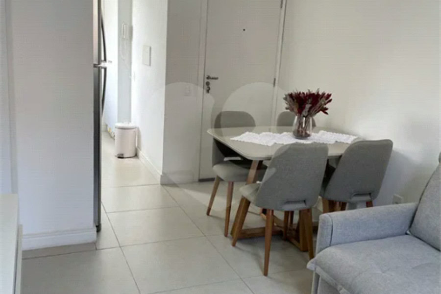 Apartamento a Venda com 2 Dormitórios Jaraguá / SP