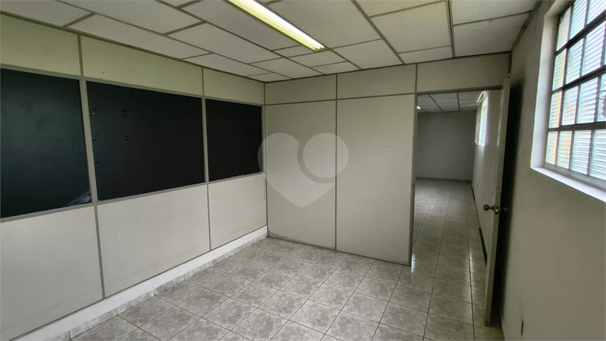 Salão Comercial para Locação em Vinhedo - SP