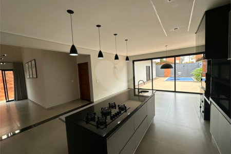 Apartamento Condomínio Montreal