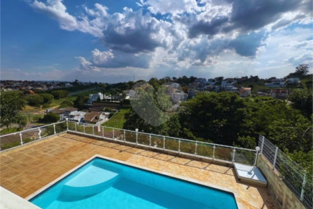 Apresento essa belíssima casa no Condomínio Delle Stelle - Louveira SP