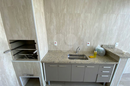 Casa térrea com piscina para venda no Residencial Arcoville