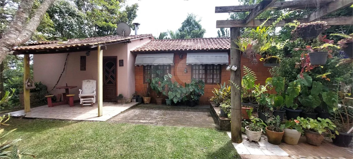 LINDA CHÁCARA A VENDA - CONDOMINIO ALPES D'OURO - BOM JESUS DOS PERDÕES