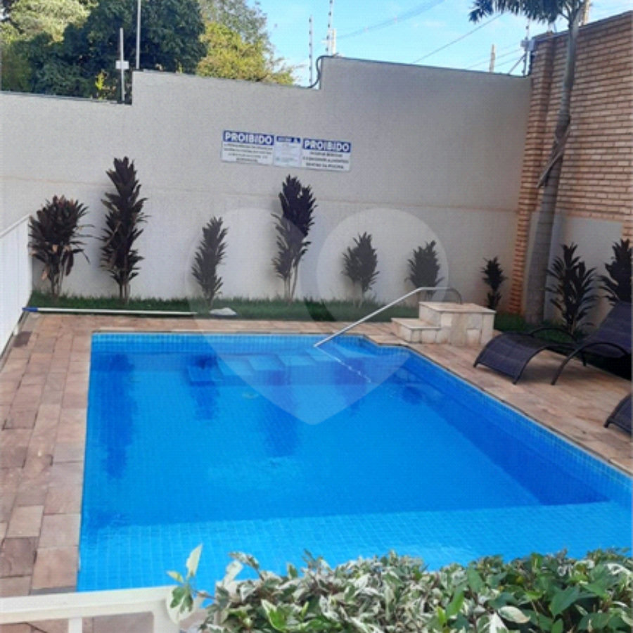 Apartamento à venda no condomínio Parque das Acácias.