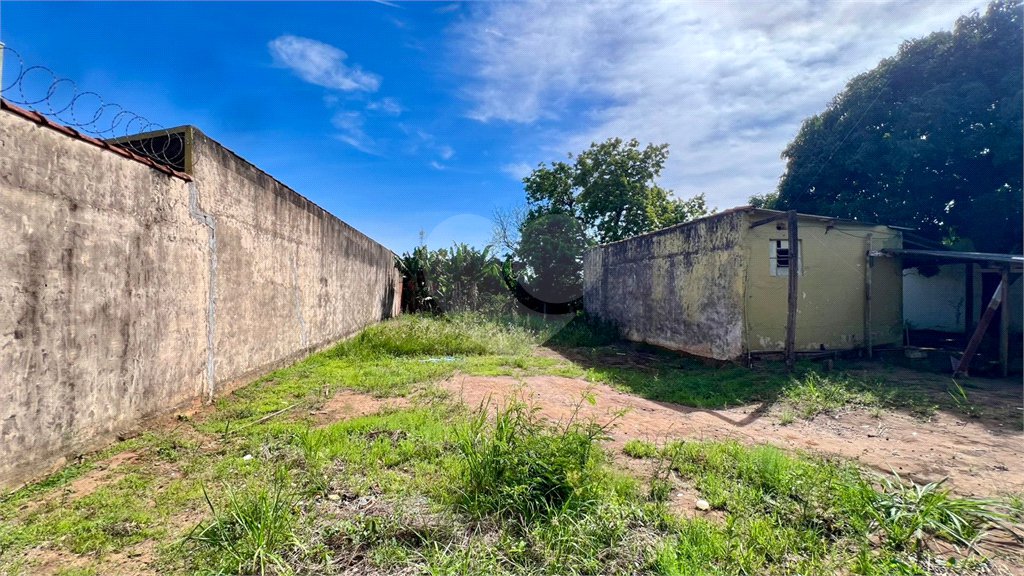 Terreno à Venda no Jardim Tangará