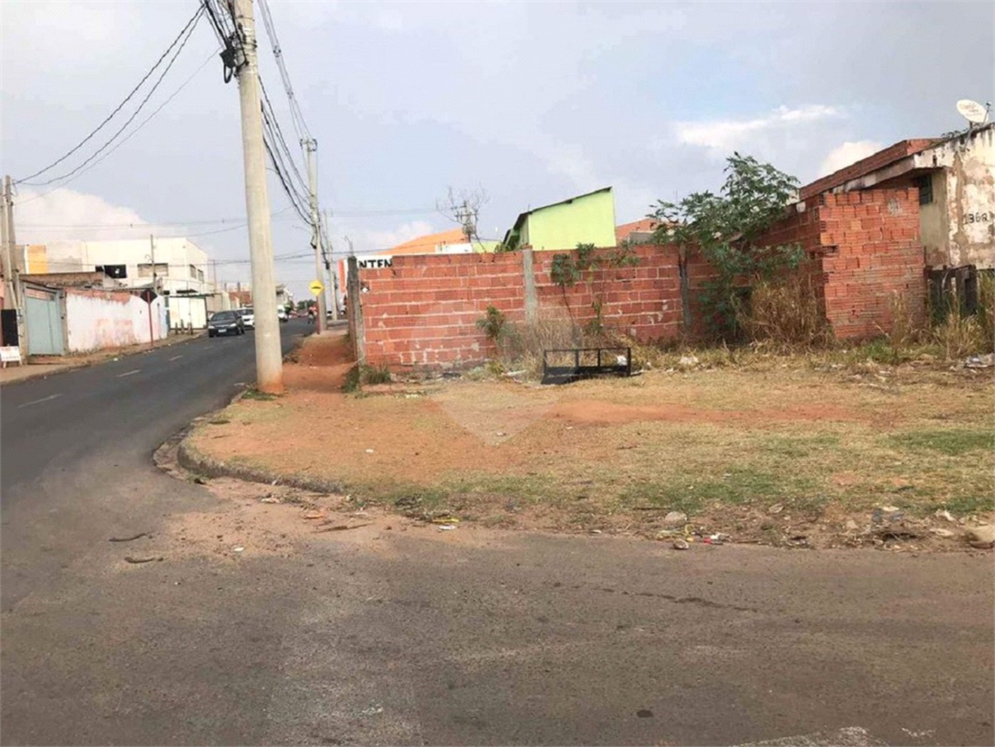 Terreno com 150,00 m² .