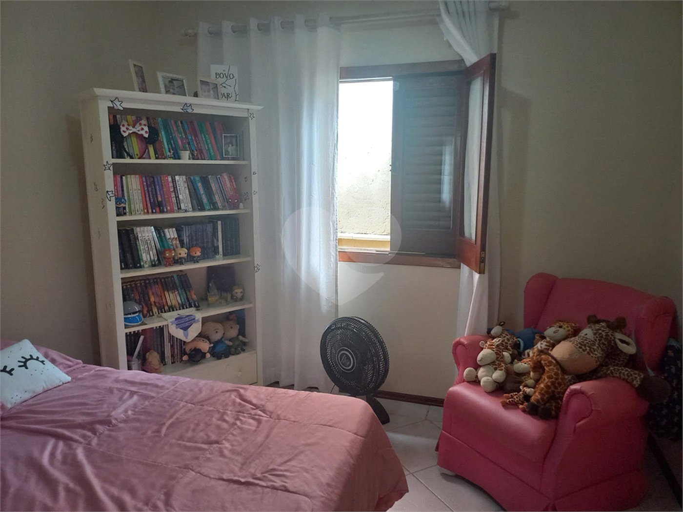 Casa à venda com 4 quartos, sendo 2 suítes,  em Villaggio Capríccio, Louveira, SP