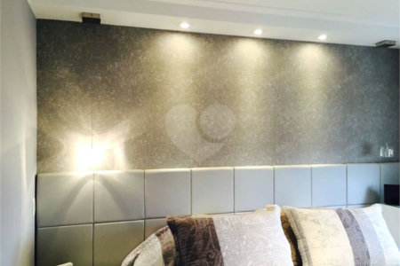 Apartamento à venda com 3 suítes em Vila Bertioga, São Paulo, SP