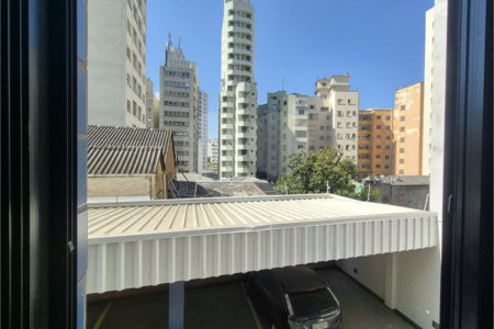 Apartamento 2 quartos, sacada e vaga em Santa Cecília