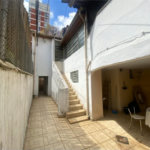 Terreno 10 X 30m,ideal para construtor, com casa principal, mais 3 casas no mesmo terreno e gerando renda, em Perdizes - São Paulo