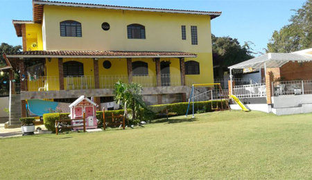 Chácara à venda com 5 quartos, sendo 3 suítes,  em Vitória Régia, Atibaia, SP