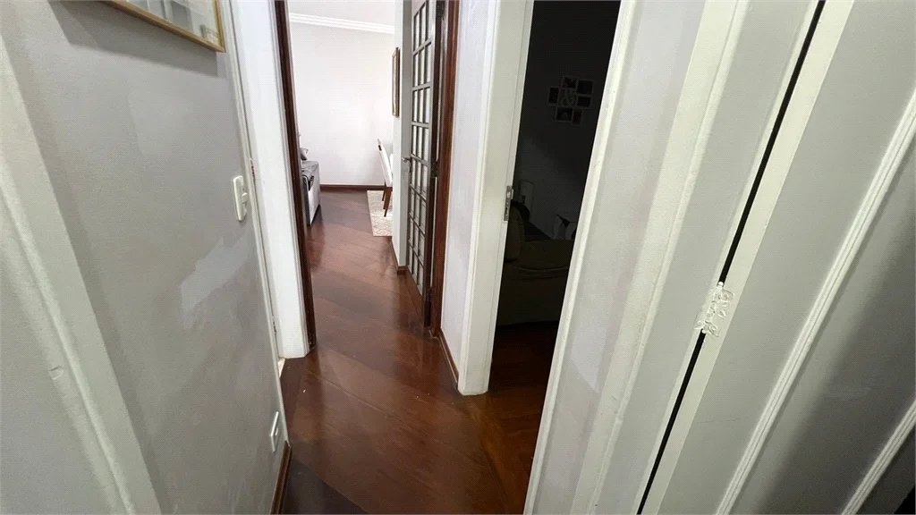 Apartamento mobiliado e pronto para morar. Conforto, praticidade e zero preocupações — traga apenas suas roupas.