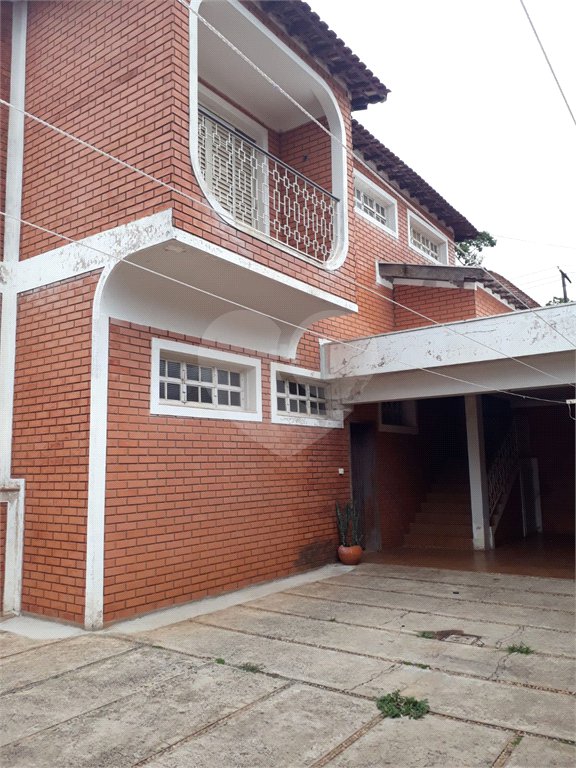 Casa de 3 andares à Venda no Jardim Cardinalli