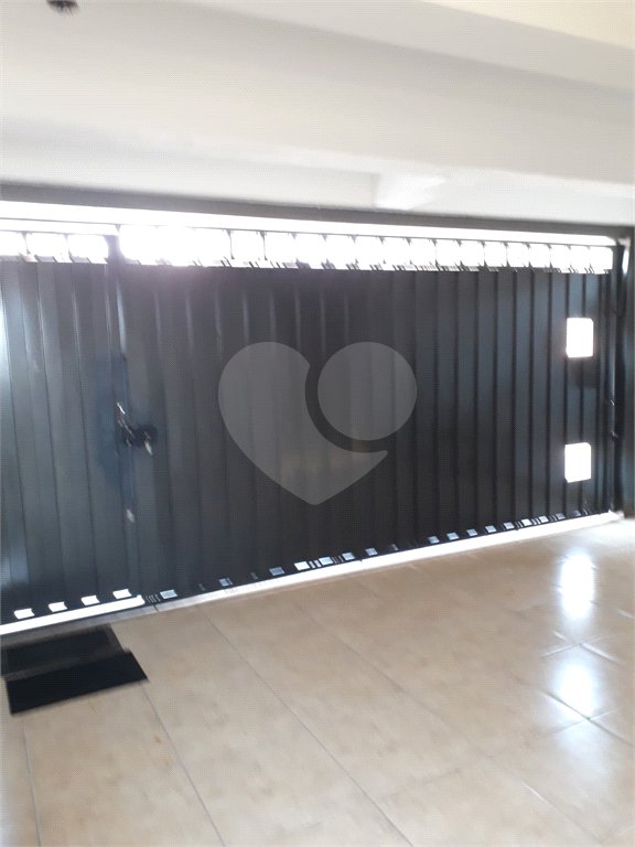 Sobrado à venda com 3 quartos em Jardim Bicão, São Carlos, SP