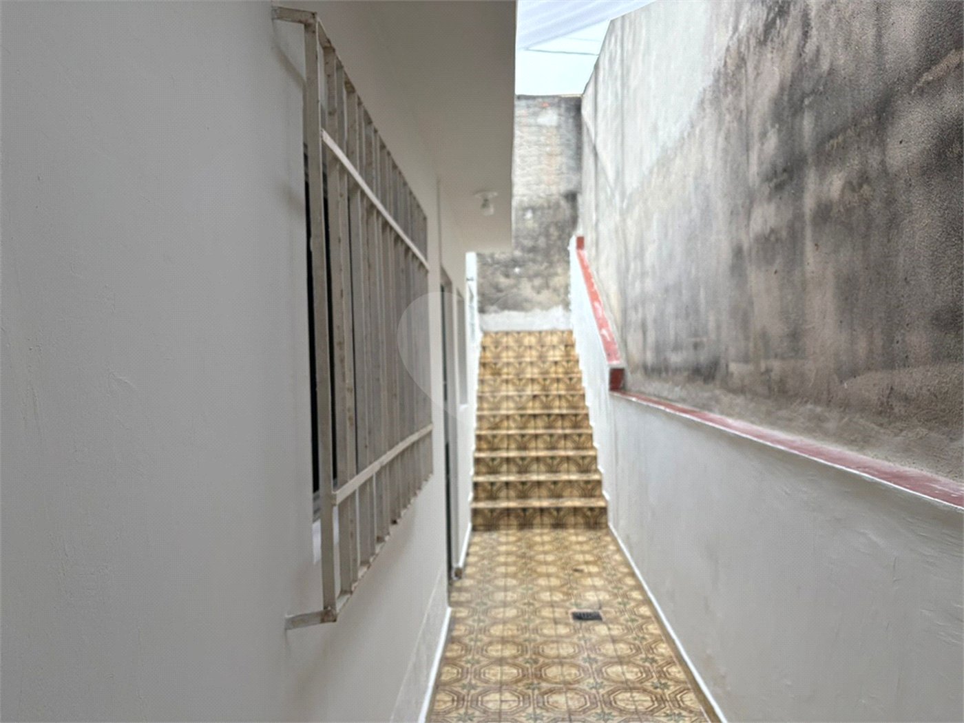 Oportunidade Casa Terrea e Ampla com 173 m² e Quintal e Área Gourmet JARDIM ARICANDUVA
