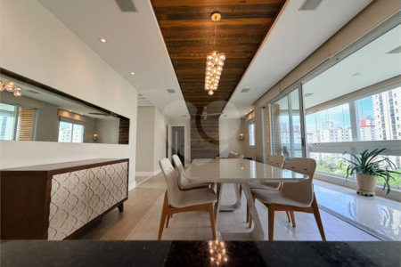 Apartamento à venda com 3 suítes em Vila Mariana, São Paulo, SP