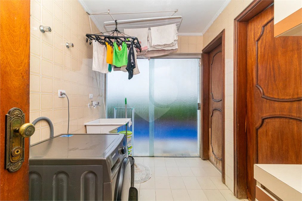 Sobrado à venda com 3 quartos, sendo 1 suíte, em Jardim Prudência, São Paulo, SP