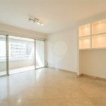Apartamento à venda em Moema