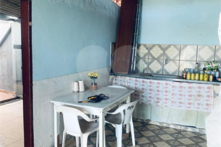 CASA TERREA NO JARDIM TANGARA