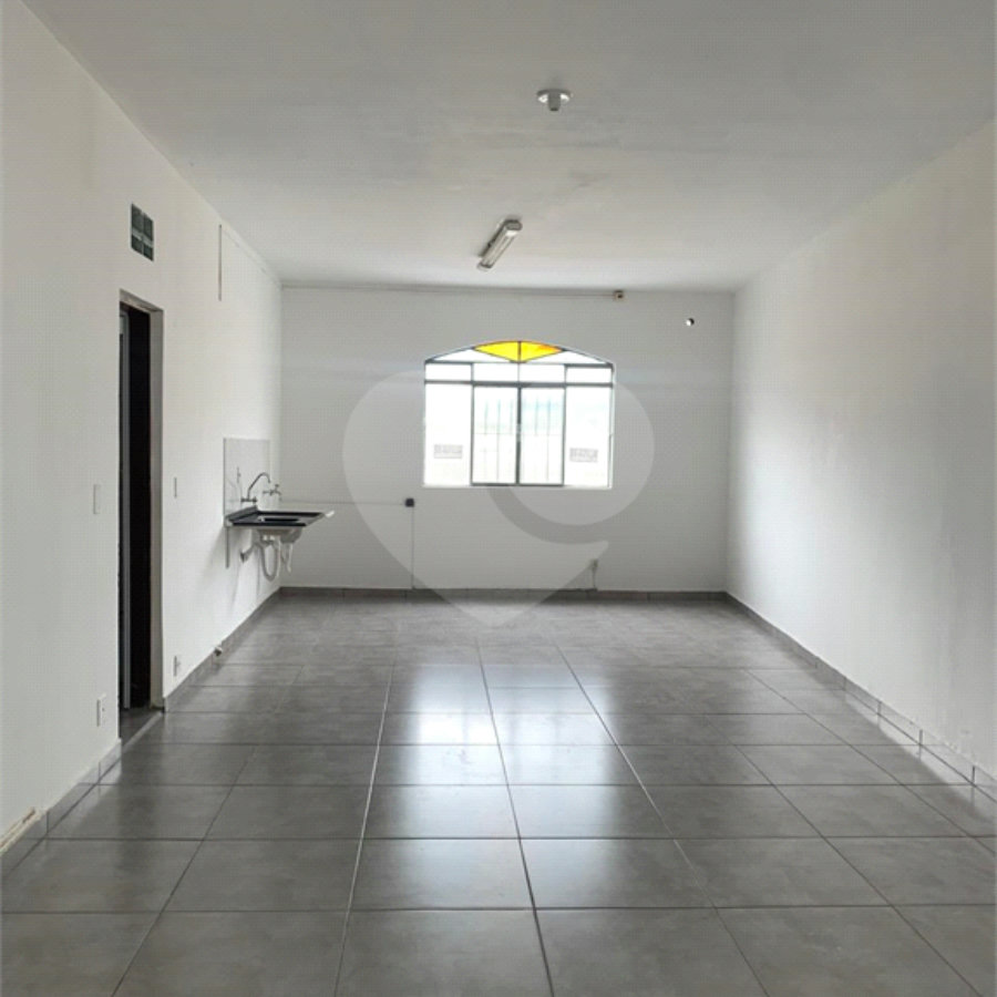 Sala Comercial de 40m² no Alvinópolis - Sobreloja
