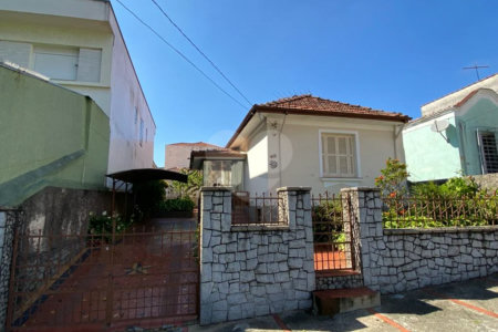 2 casas térreas em 1terreno no Anália Franco