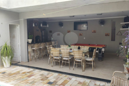 casa com area de lazer a venda