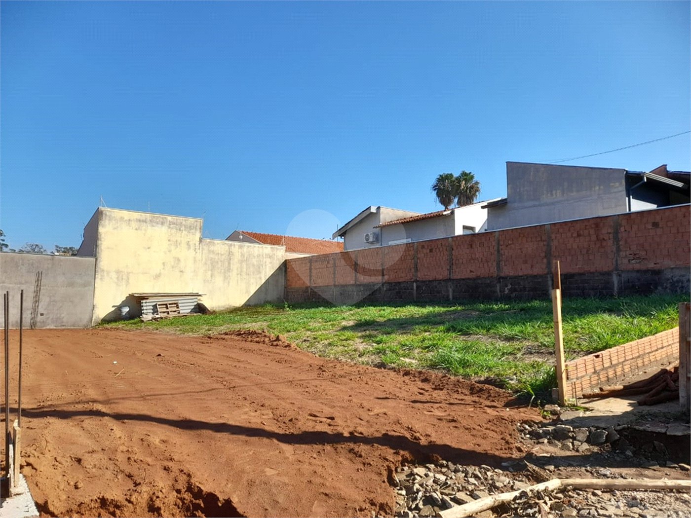 Terreno à Venda no Timburis – Excelente Localização!