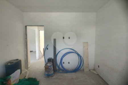 Apartamento 2 dormitórios (1 suíte) com vaga garagem, excelente localização, programa MCMV