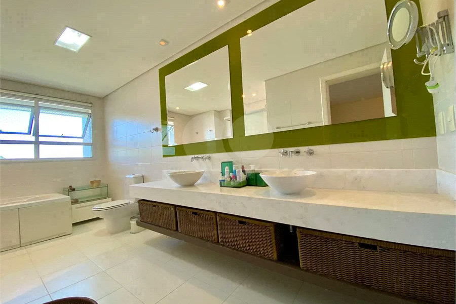 Apartamento à venda com 4 suítes em Riviera de São Lourenço, Bertioga, SP