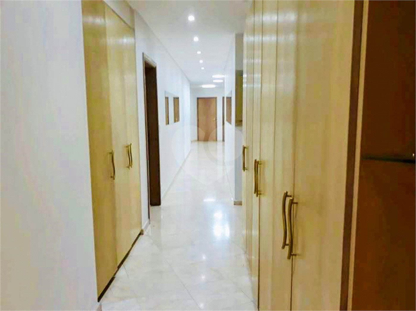 Apartamento à venda na Saúde de 500m² com 5 dormitórios, 4 suítes e 5 vagas