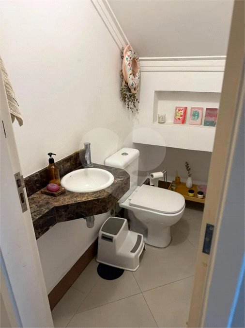 Casa à venda com 4 quartos em Vila Fiat Lux, São Paulo