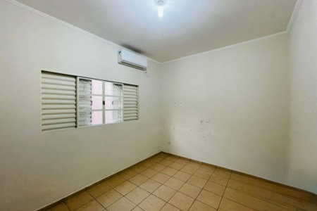 Casa para alugar com 3 quartos, sendo 1 suíte, em Colinos, Três Lagoas, MS