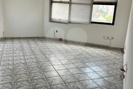 Sala Comercial á venda - Zona Sul