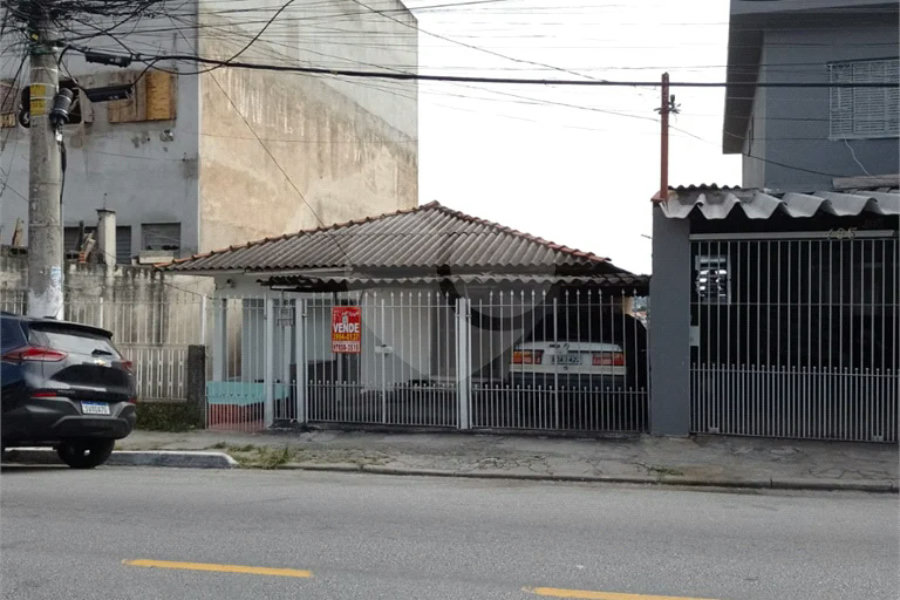 Investidores, Atenção! Terreno de 310m² no Jardim Regina com Excelente Potencial Construtivo à Venda