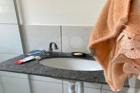 Apartamento à venda com 3 quartos, sendo 1 suíte - no condomínio Carlos Magno, São Carlos - SP