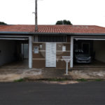 Casa térrea para venda ou locação no Jardim São Carlos V