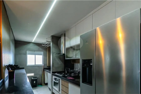 Apartamento mobiliado de 102 m² para locação no Centro de São Bernardo do Campo, com 3 dormitórios, 1 suíte, varanda gourmet com vista para o Paço Municipal, 2 vagas e lazer completo.
