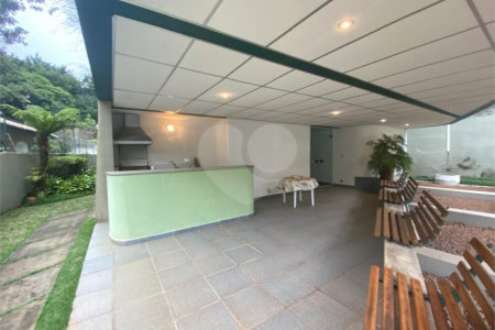 Casa térrea com 3 quartos para alugar no Jardim dos Estados, São Paulo - SP